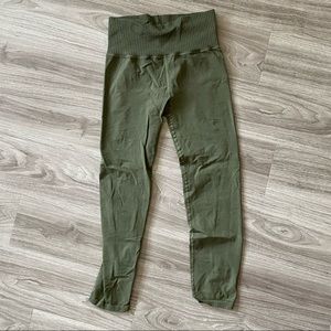 Free People Good Karma 7/8 Leggings. Size ML